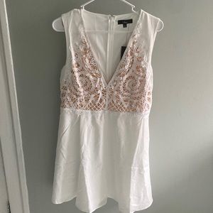 Short, mini, lacy dress perfect for parties!